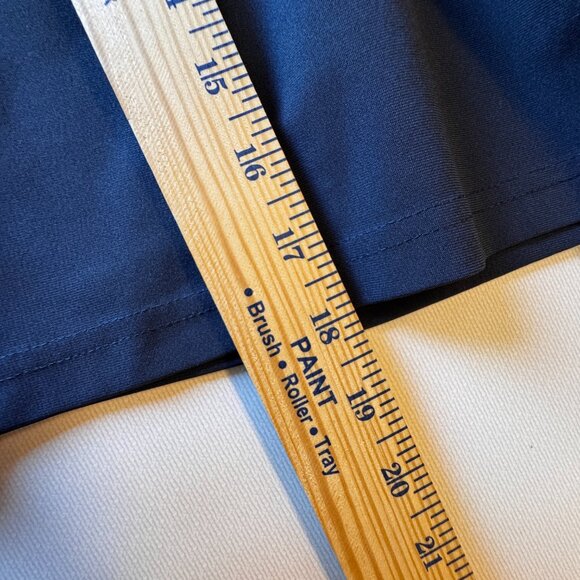 Old Navy Active Shorts Mens Sz 33 Navy Tech Hybrid 4-Way Stretch - Picture 6 of 9